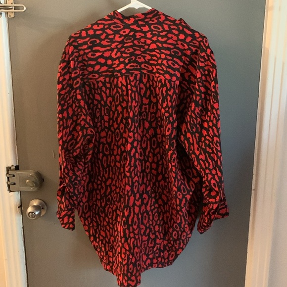 The kooples silk oversized shirt with red leopard print on website old money - Picture 6 of 7